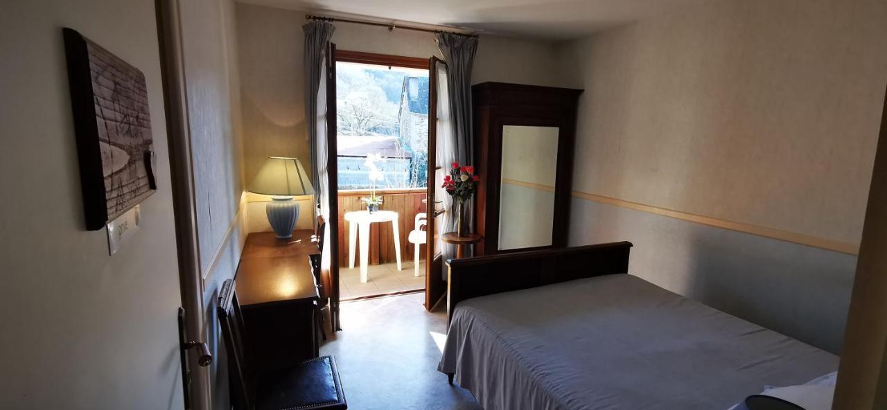 Bed and Breakfast Le Fidele Saint-Chamant Экстерьер фото