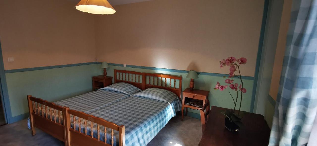 Bed and Breakfast Le Fidele Saint-Chamant Экстерьер фото