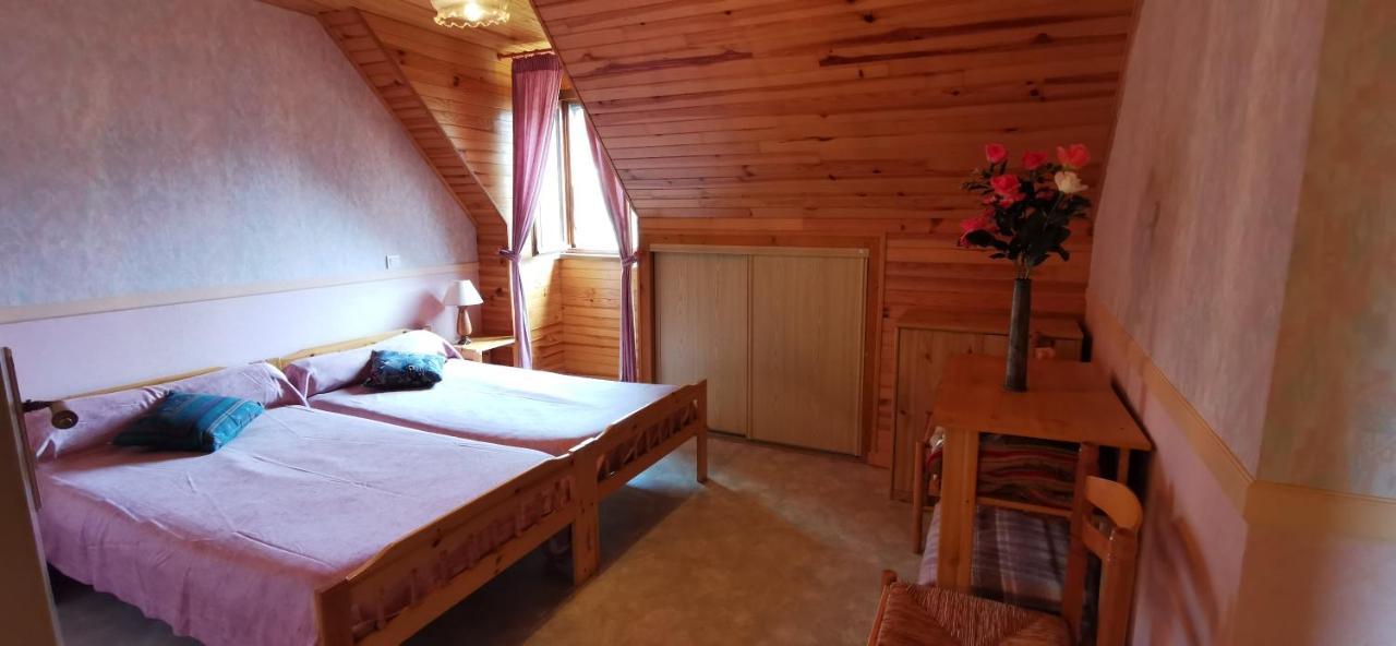 Bed and Breakfast Le Fidele Saint-Chamant Экстерьер фото