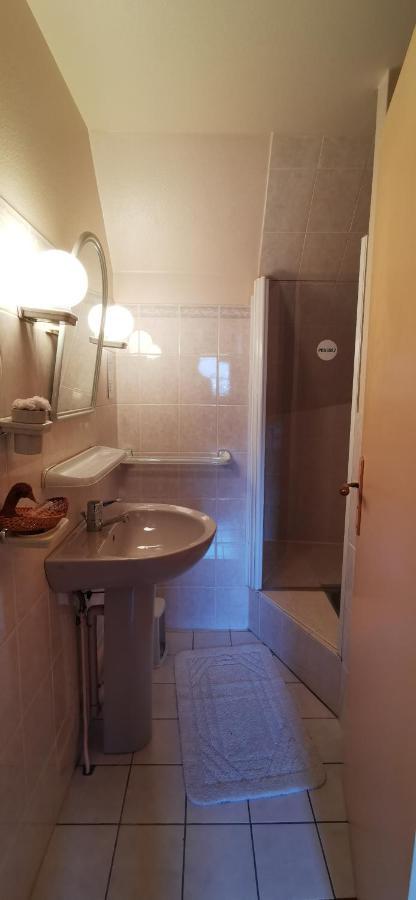 Bed and Breakfast Le Fidele Saint-Chamant Экстерьер фото